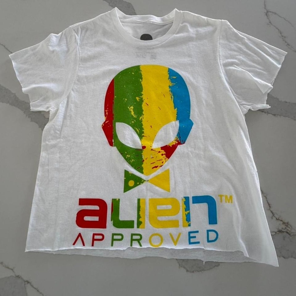 White & multi-coloured Alien Approved streetwear tee Size XS